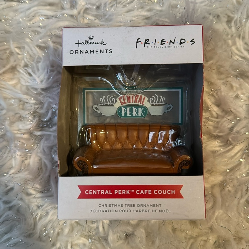 NIB Friends couch ornament